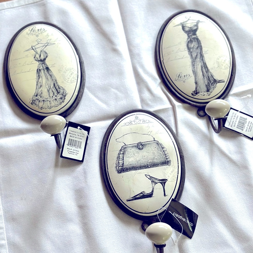 NWT! Elegant Black & White Couture Wall Hooks Set